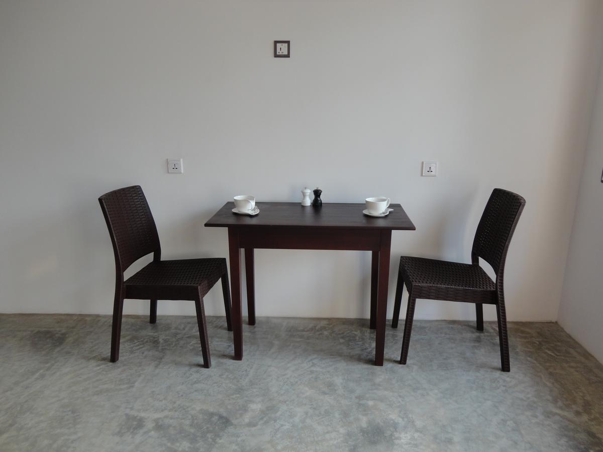 Edelweiss Residence Hikkaduwa Exterior photo